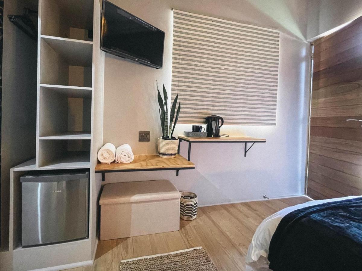 Le Bezz Guesthouse Балито Екстериор снимка