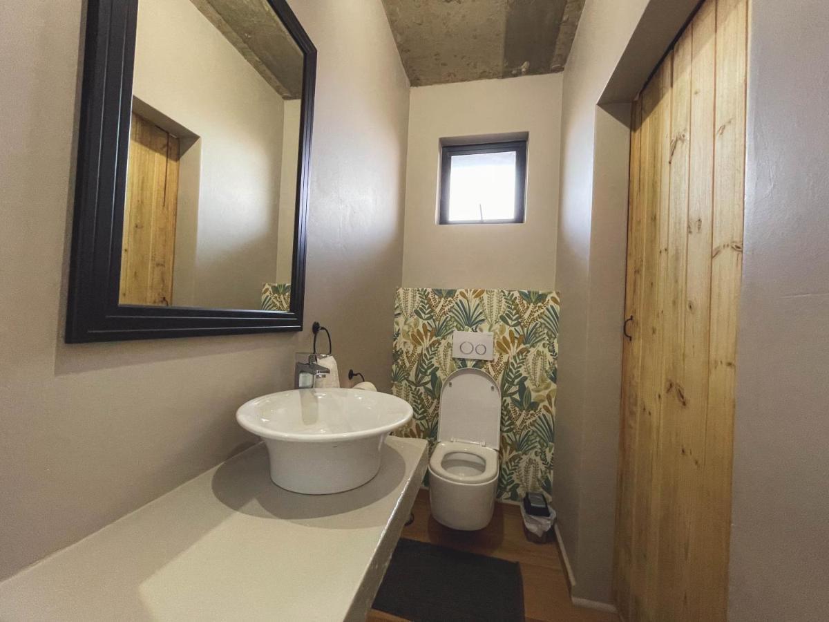 Le Bezz Guesthouse Балито Екстериор снимка