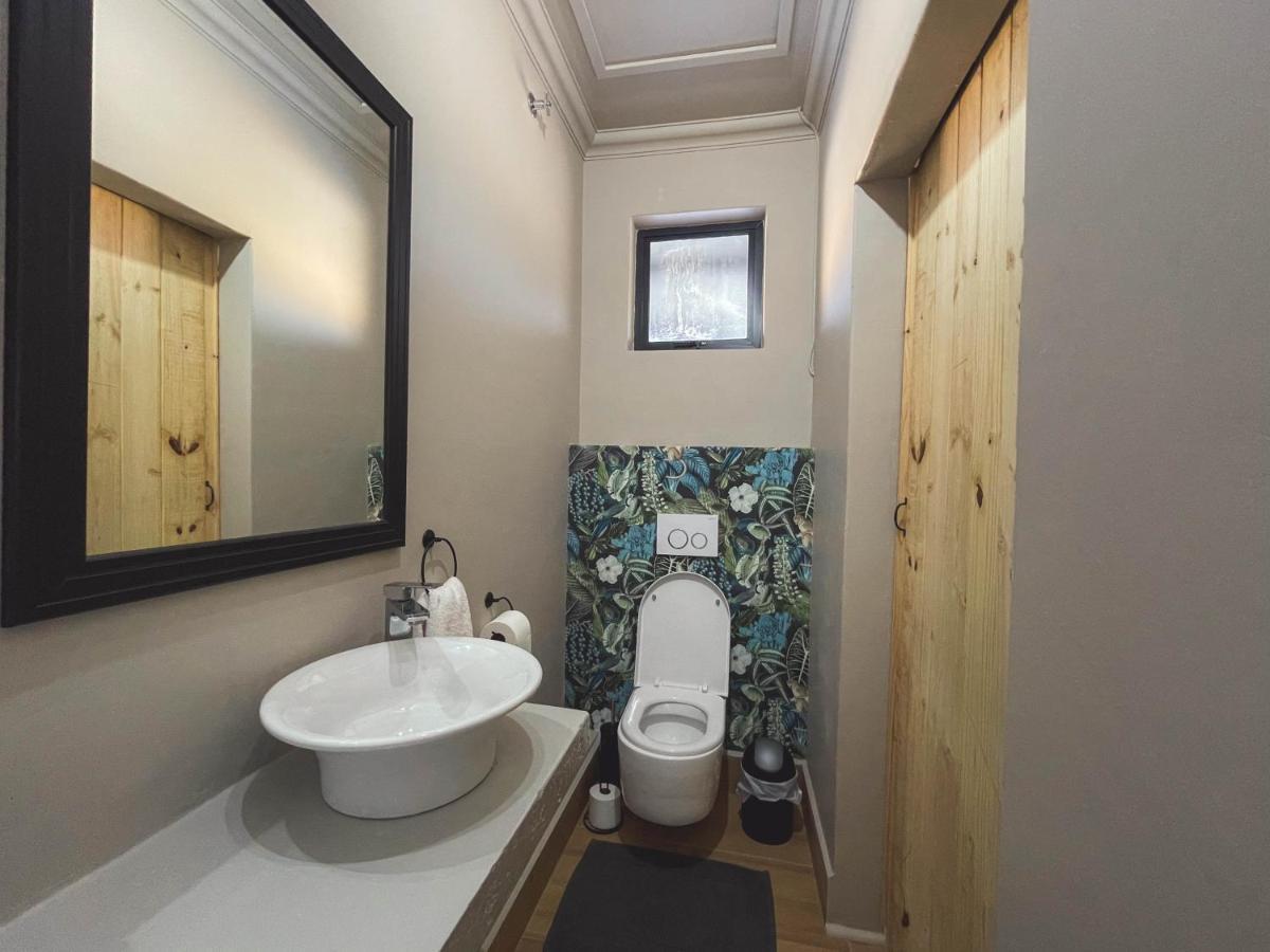 Le Bezz Guesthouse Балито Екстериор снимка