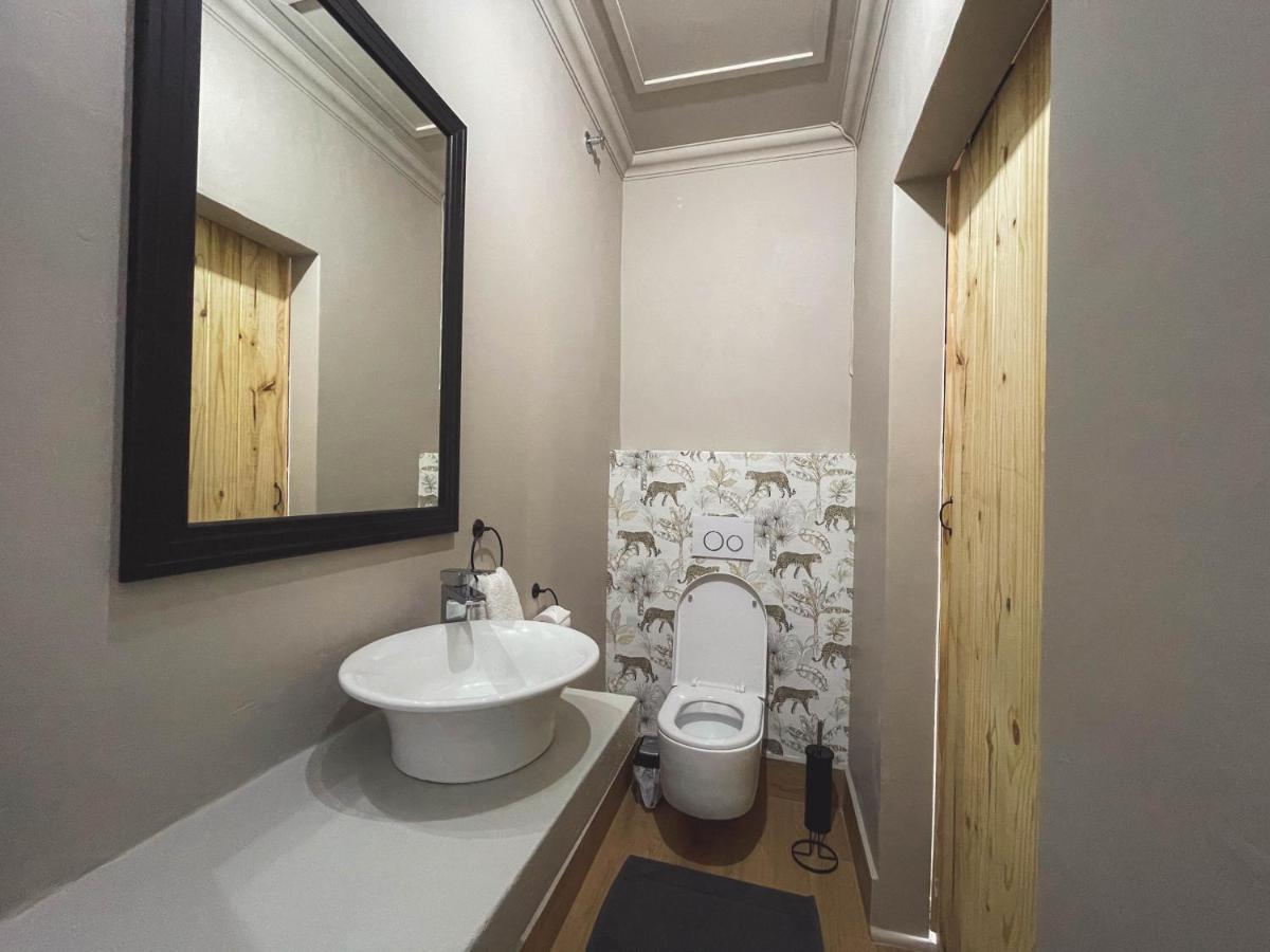 Le Bezz Guesthouse Балито Екстериор снимка