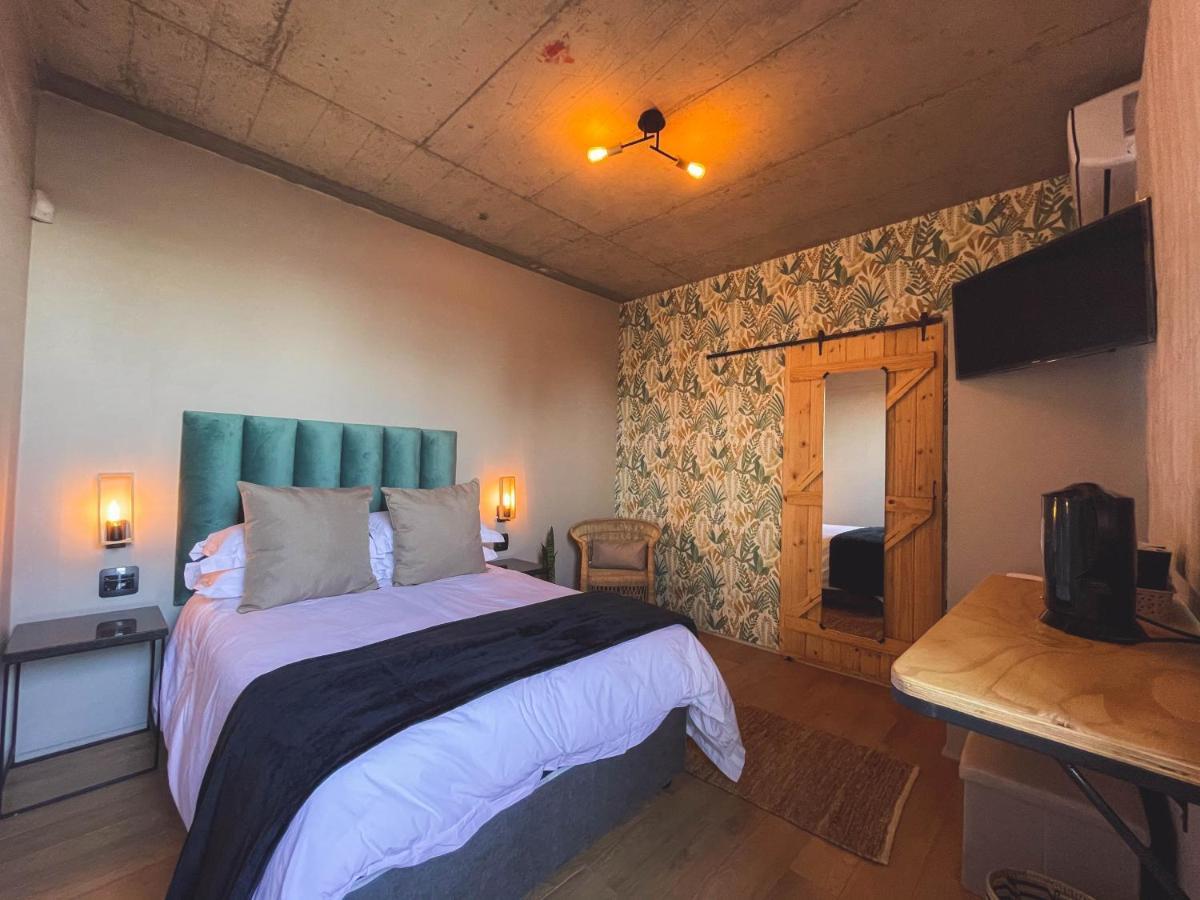 Le Bezz Guesthouse Балито Екстериор снимка