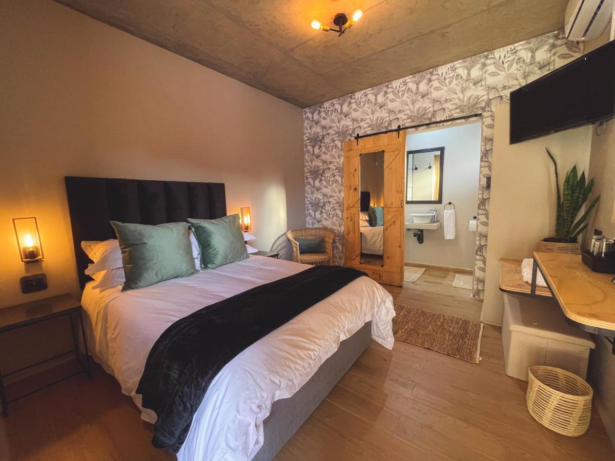 Le Bezz Guesthouse Балито Екстериор снимка